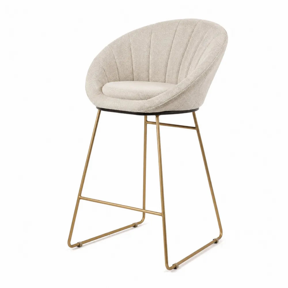 Tabouret de bar fixe dossier enveloppant polyester bouclé écru acier couleur laiton 58 x 57 x 96 cm